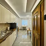 Meandros Center 3 *