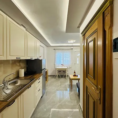 Meandros Center 3 *